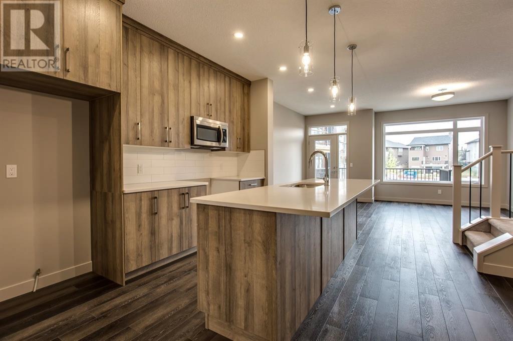 Single Family House for Sale in  Royal Elm Road NW Royal Oak Calgary 