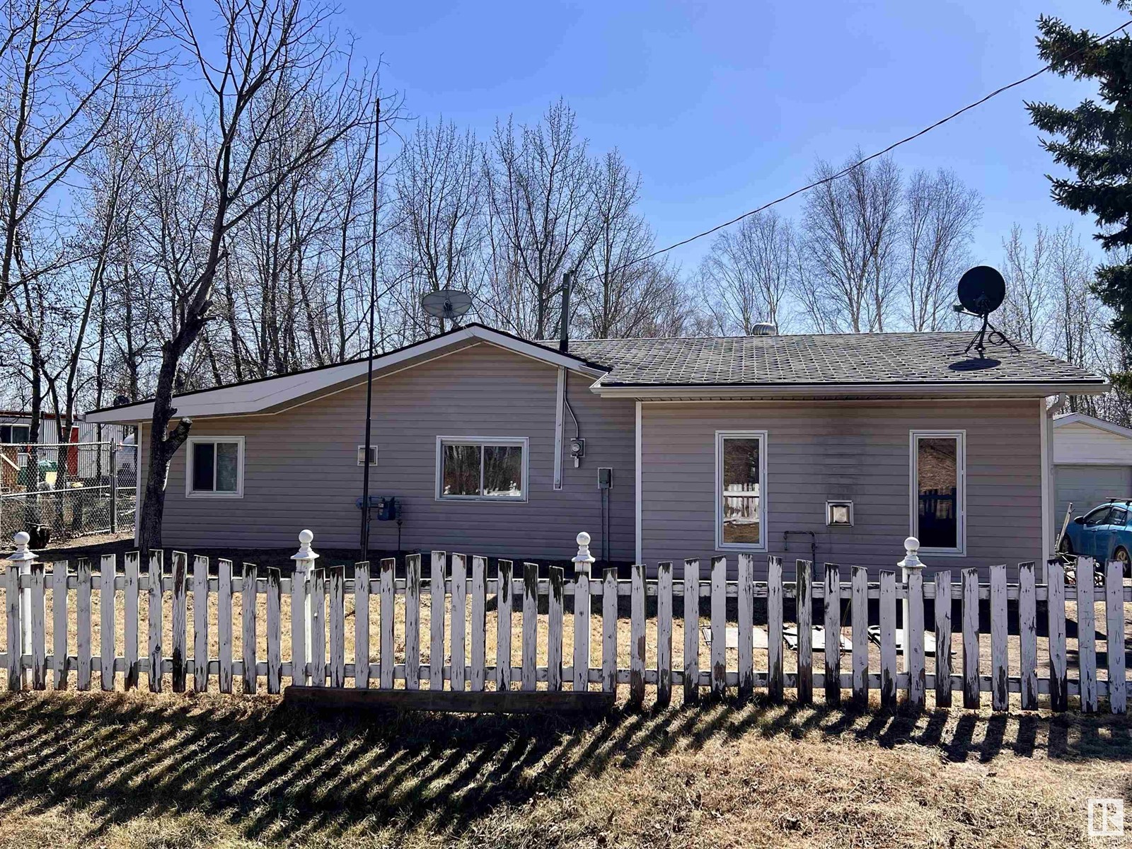 Photo 1 of 139 Sandy Beach Av, Rural Two Hills County AB