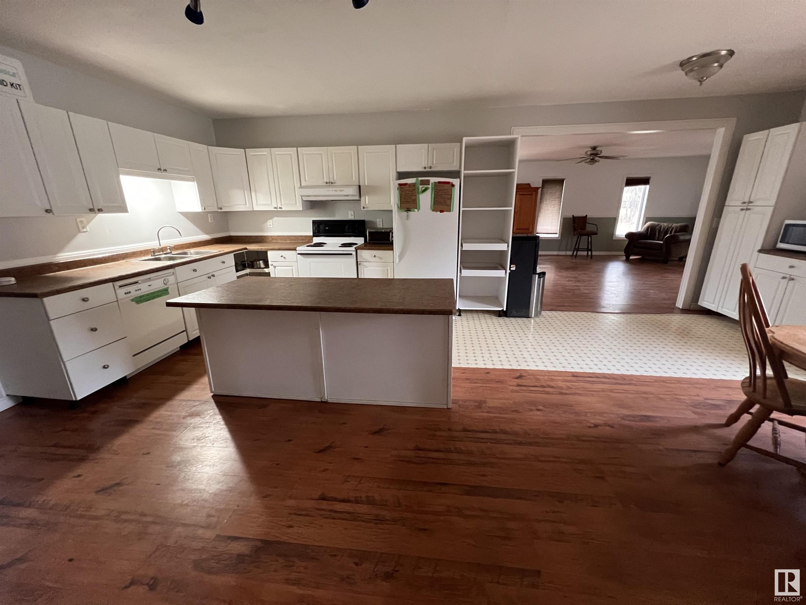 Photo 7 of 139 Sandy Beach Av, Rural Two Hills County AB