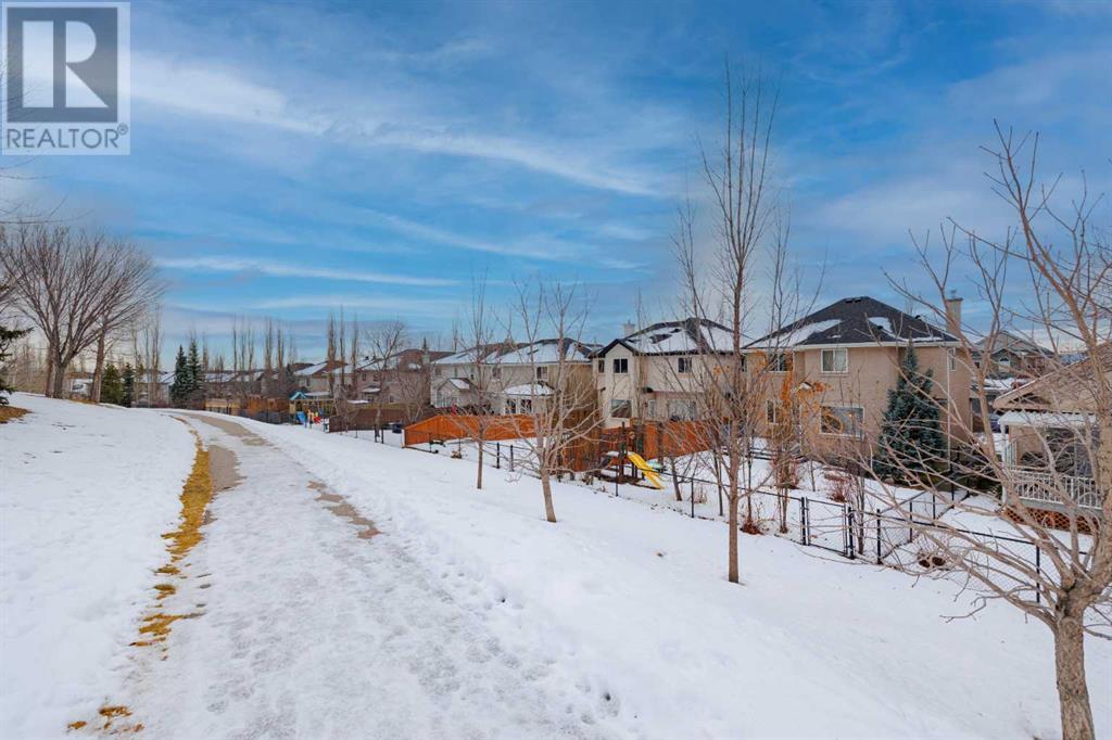 Single Family House for Sale in  Tuscany Ridge Close NW Tuscany Calgary 