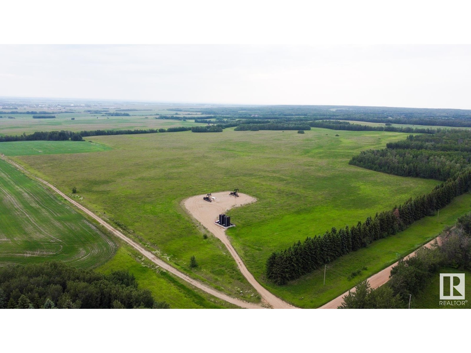 Photo 4 of 553 Zz Range Road 201, Rural Lamont County AB