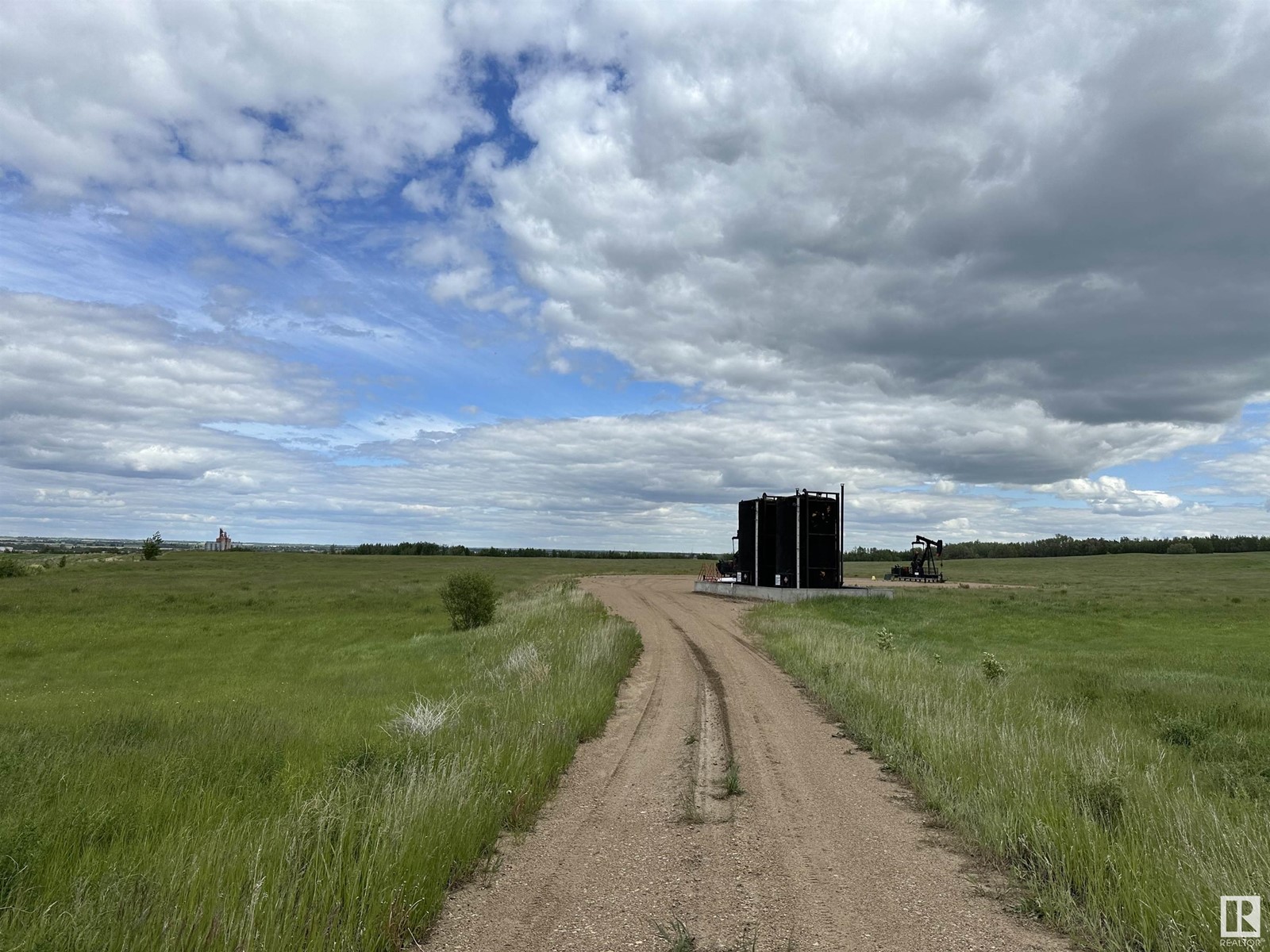 Photo 13 of 553 Zz Range Road 201, Rural Lamont County AB