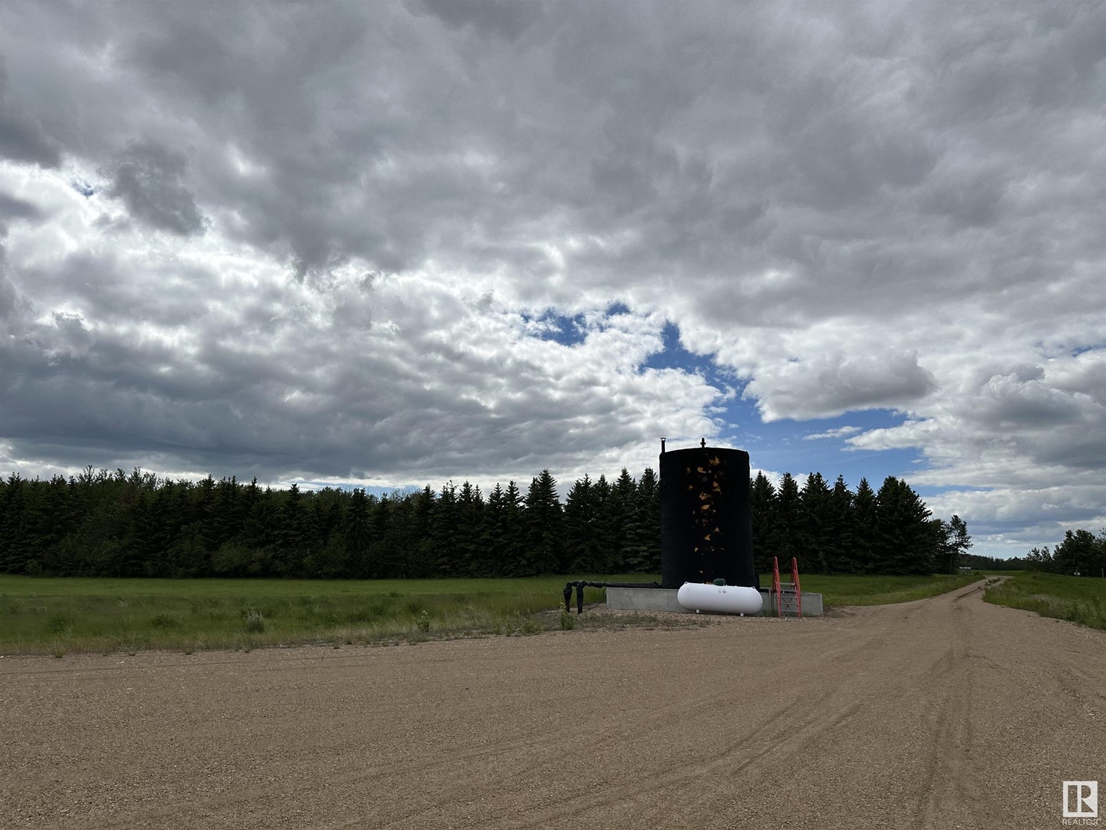 Photo 15 of 553 Zz Range Road 201, Rural Lamont County AB