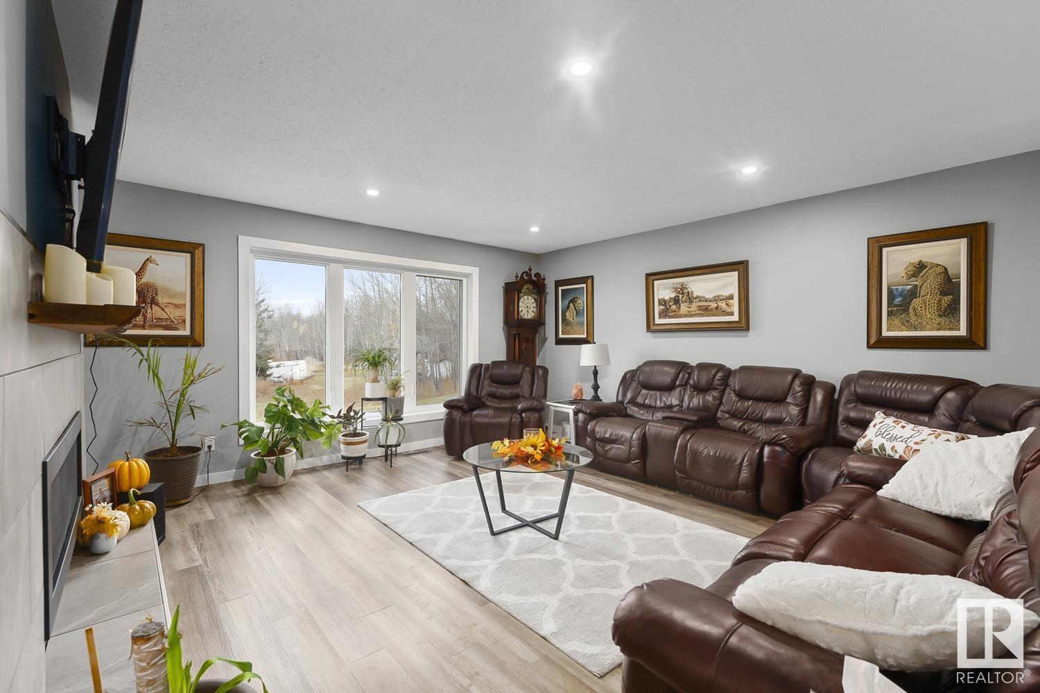 63320 RGE RD 454 - 7
