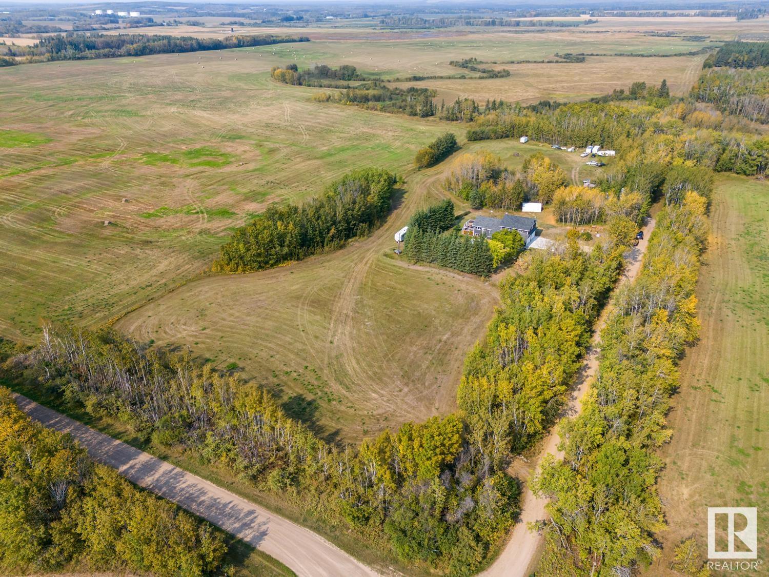 63320 RGE RD 454 - 52