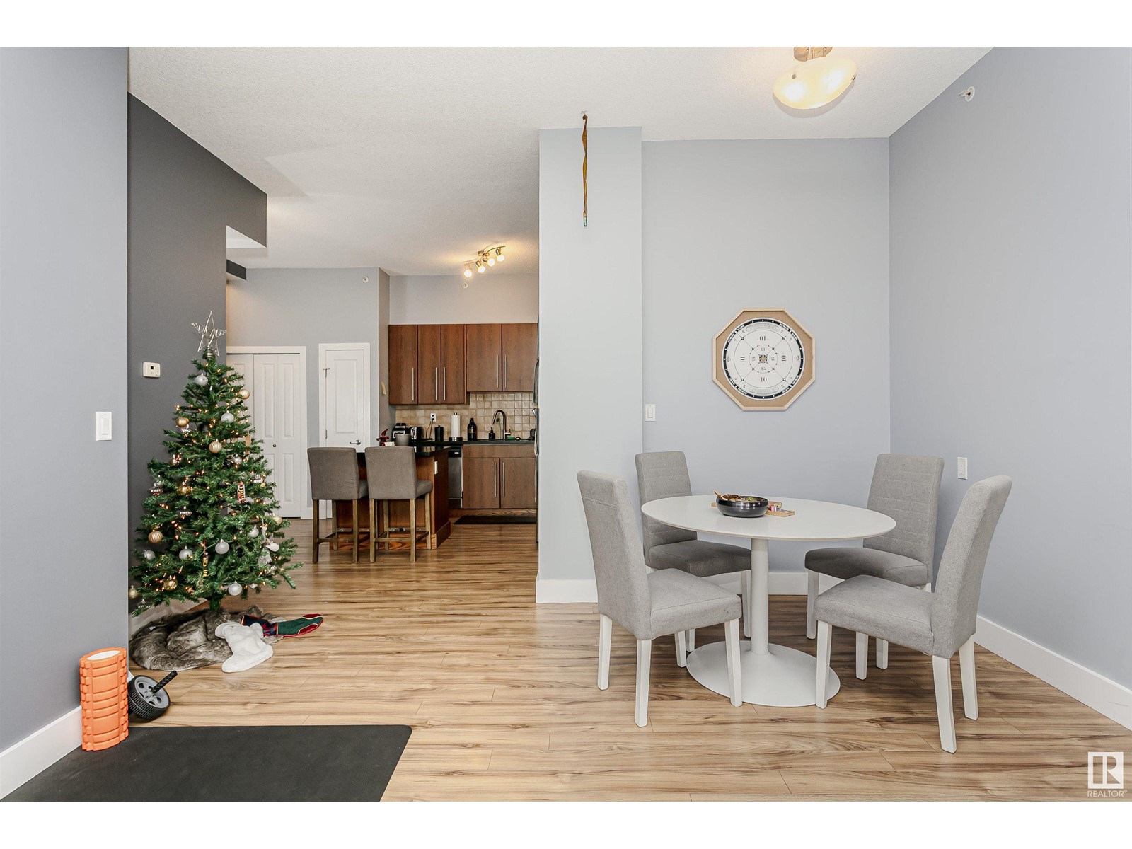 #1203 9819 104 ST NW, Edmonton