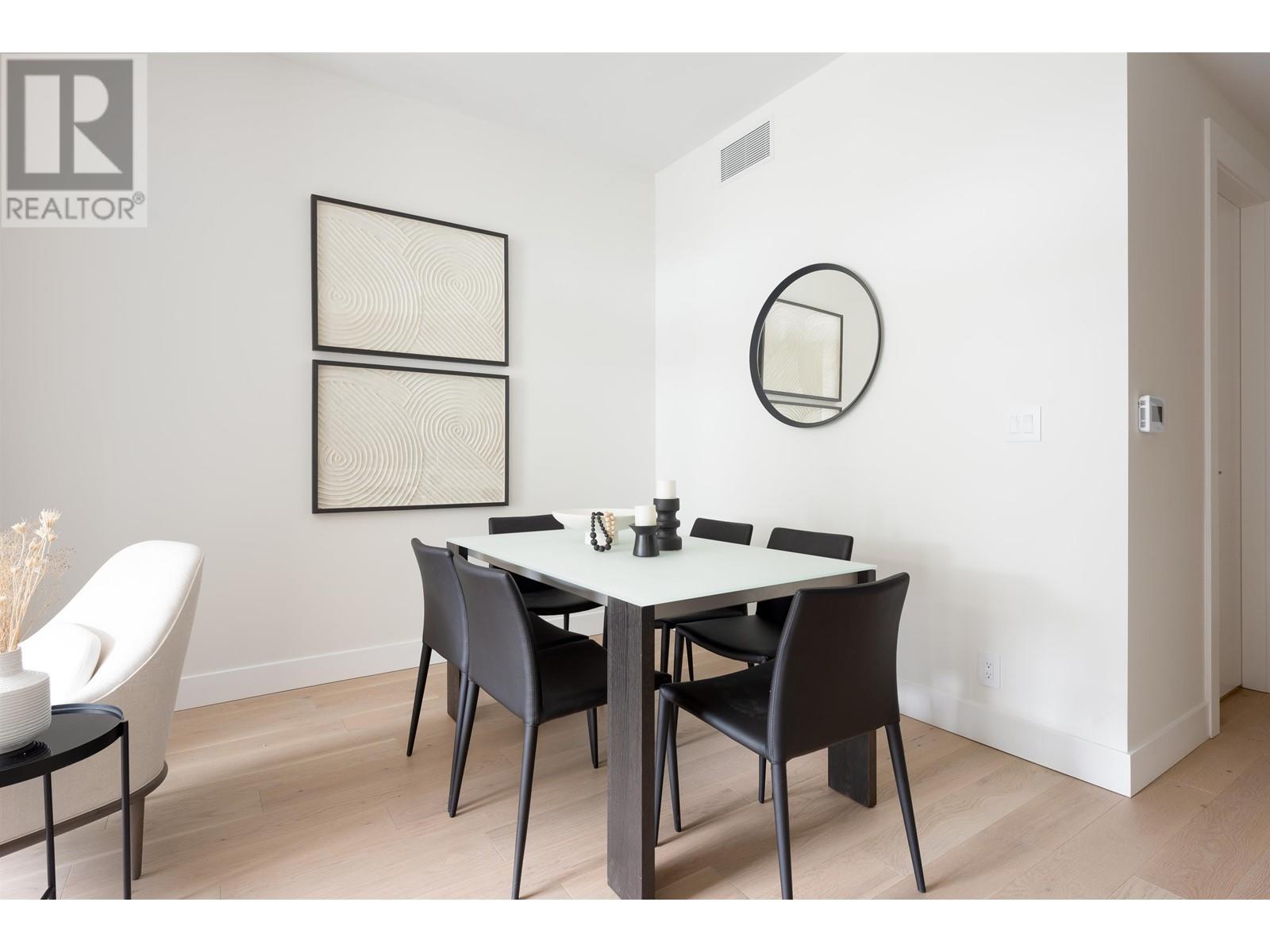 404 6699 NELSON AVENUE, West Vancouver