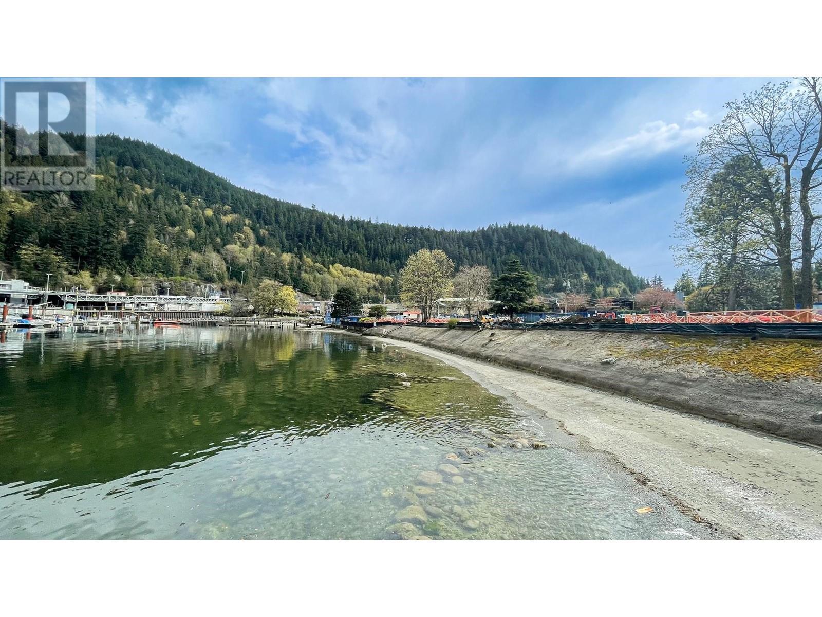 404 6699 NELSON AVENUE, West Vancouver