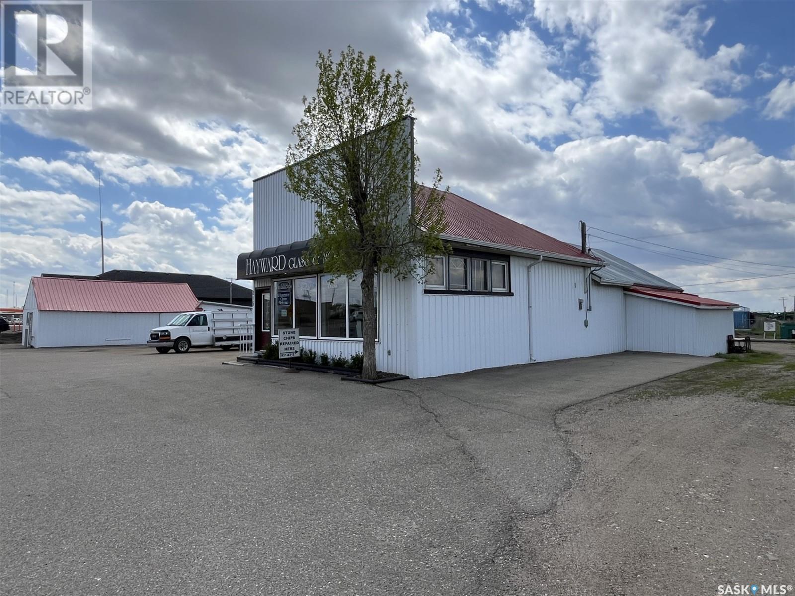 Photo 2 of 215 4 Highway N, Rosetown SK