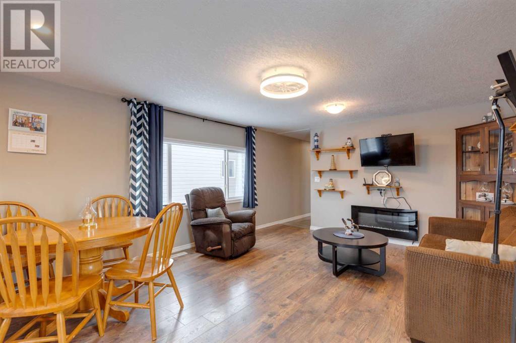 Single Family House Mobile Home for Sale in    Avenue Penbrooke Meadows Calgary 