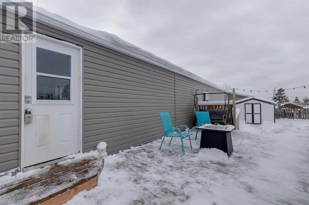 Single Family House Mobile Home for Sale in    Avenue Penbrooke Meadows Calgary 