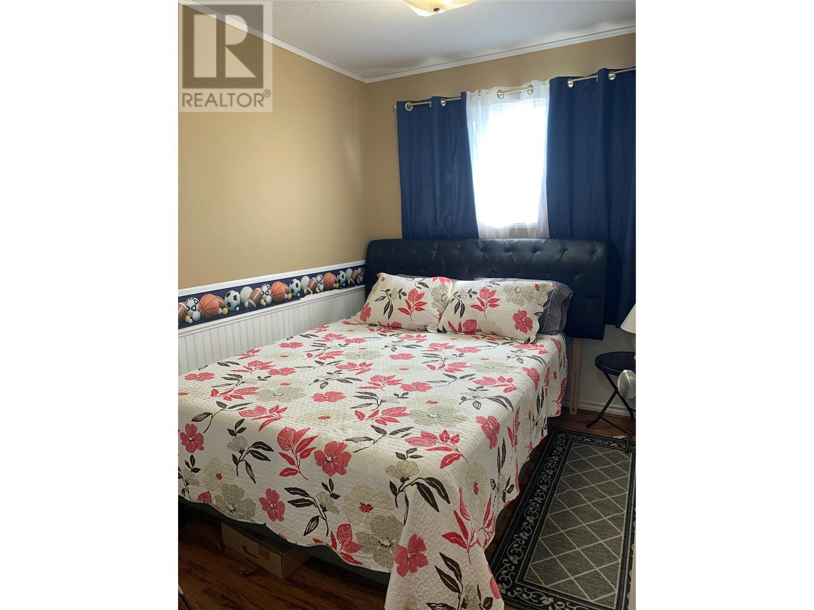 9437 6 Street, Dawson Creek