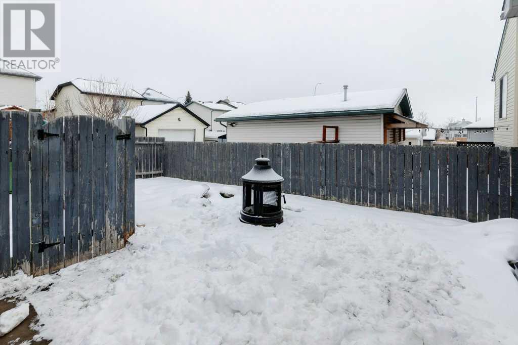 Single Family House Bungalow for Sale in  Country Hills Circle NW Country Hills Calgary 