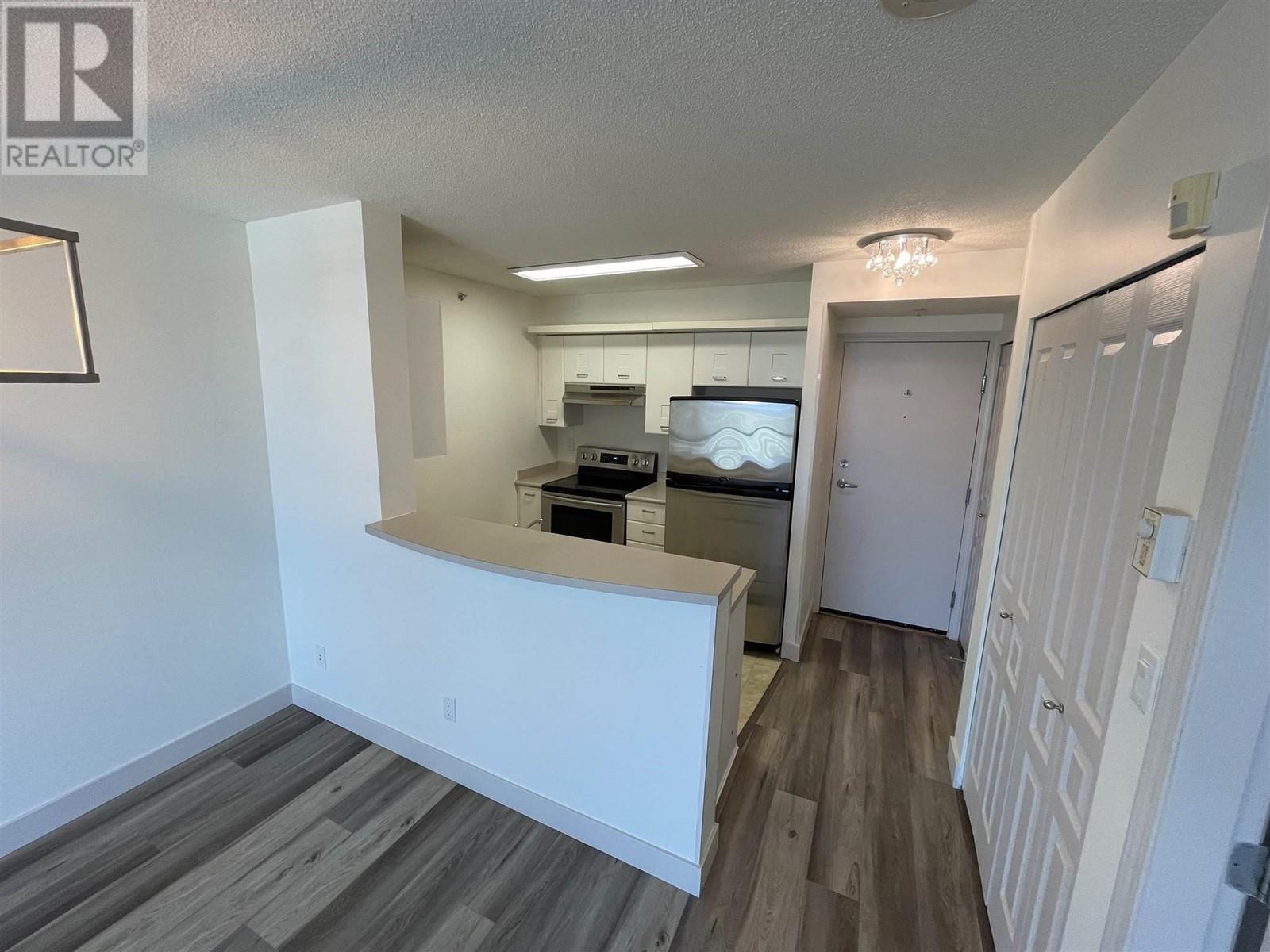 Photo 6 of 1507 3438 Vanness Avenue, Vancouver BC