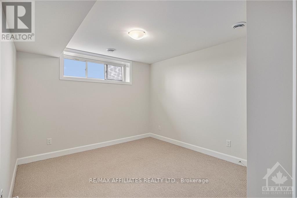 Photo 9 of 1208 Montblanc Crescent, Russell ON