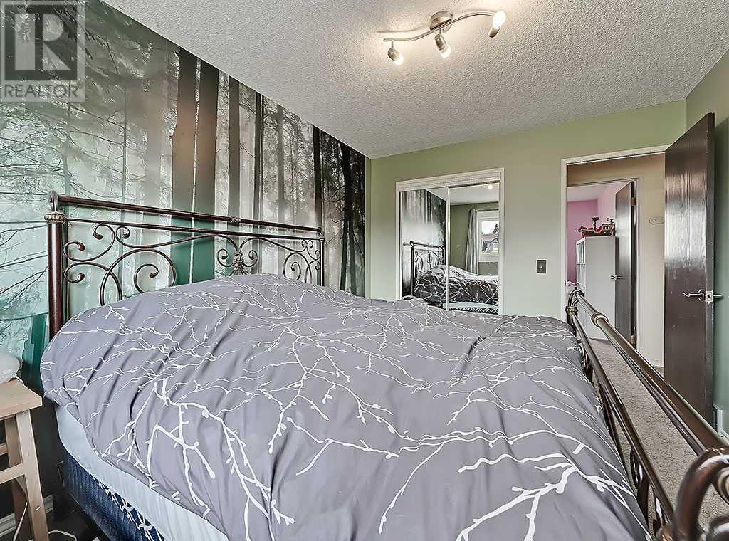 Single Family House for Sale in  Beddington Circle NE Beddington Heights Calgary 