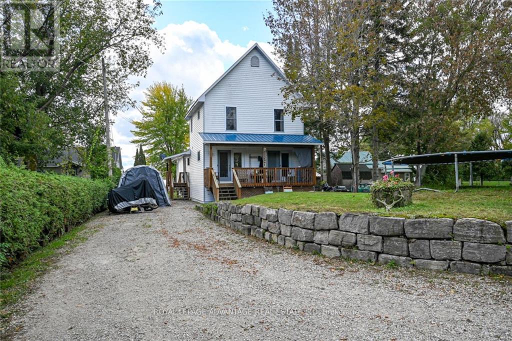Photo 2 of 111 Rideau Street, Drummond North Elmsley ON