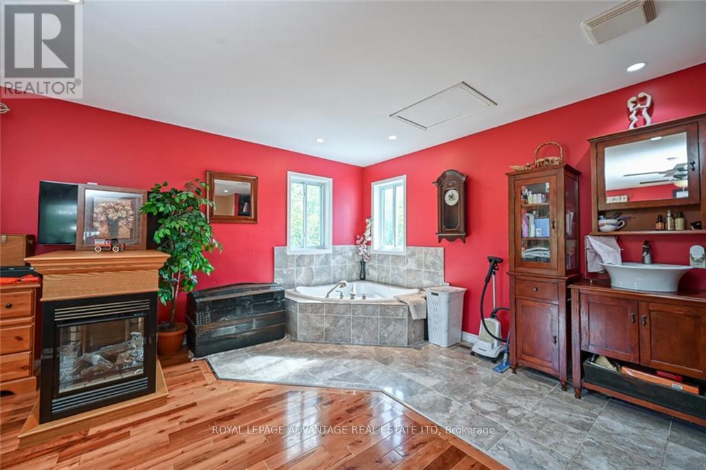Photo 20 of 111 Rideau Street, Drummond North Elmsley ON