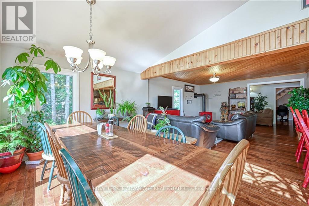 Photo 7 of 111 Rideau Street, Drummond North Elmsley ON