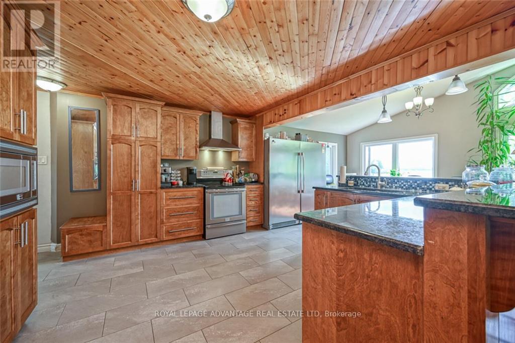 Photo 9 of 111 Rideau Street, Drummond North Elmsley ON