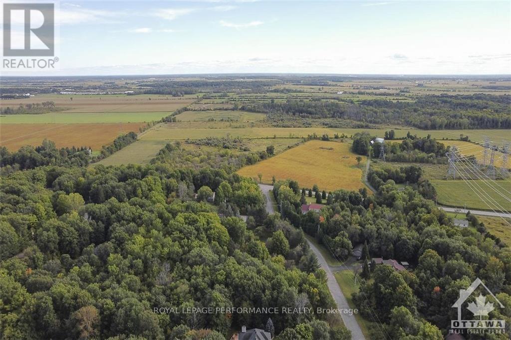 Photo 13 of 1310 Cumberland Ridge Drive, Ottawa ON