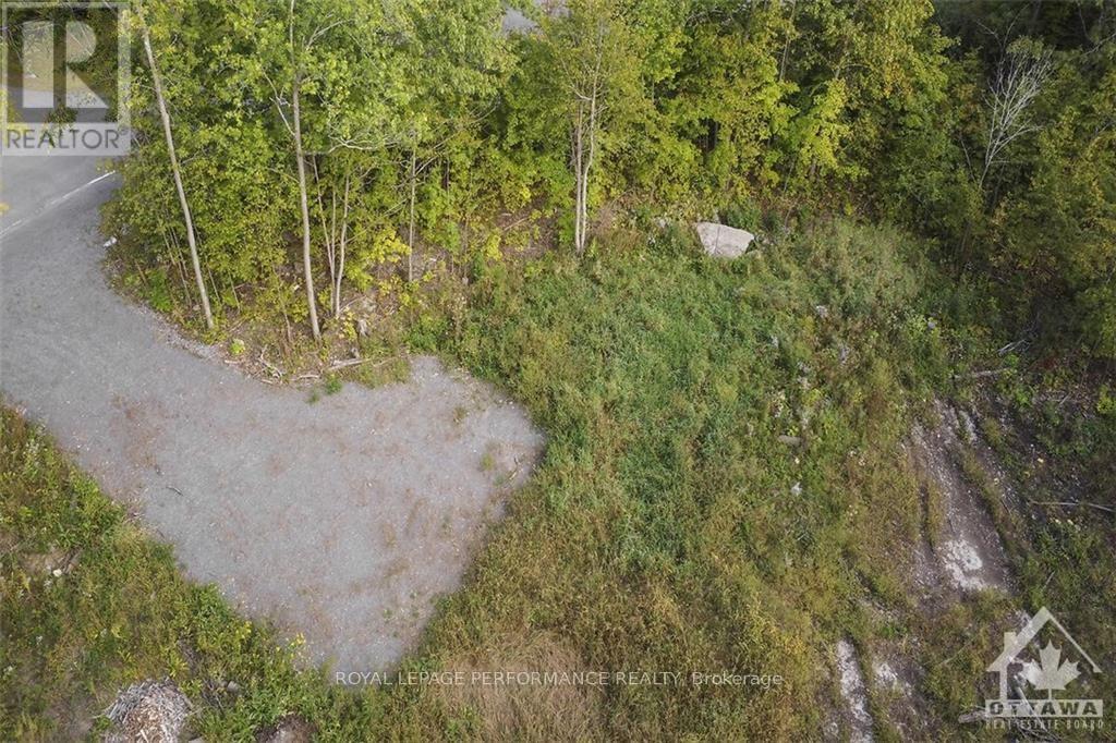 Photo 20 of 1310 Cumberland Ridge Drive, Ottawa ON
