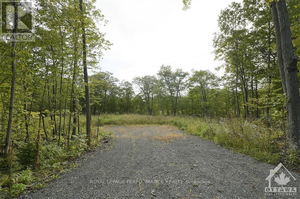 Photo 25 of 1310 Cumberland Ridge Drive, Ottawa ON
