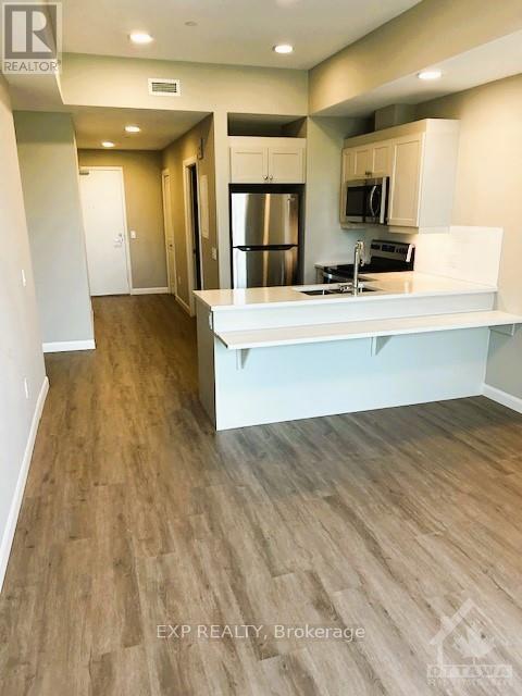 Photo 11 of 312 31 Eric Devlin Lane, Perth ON