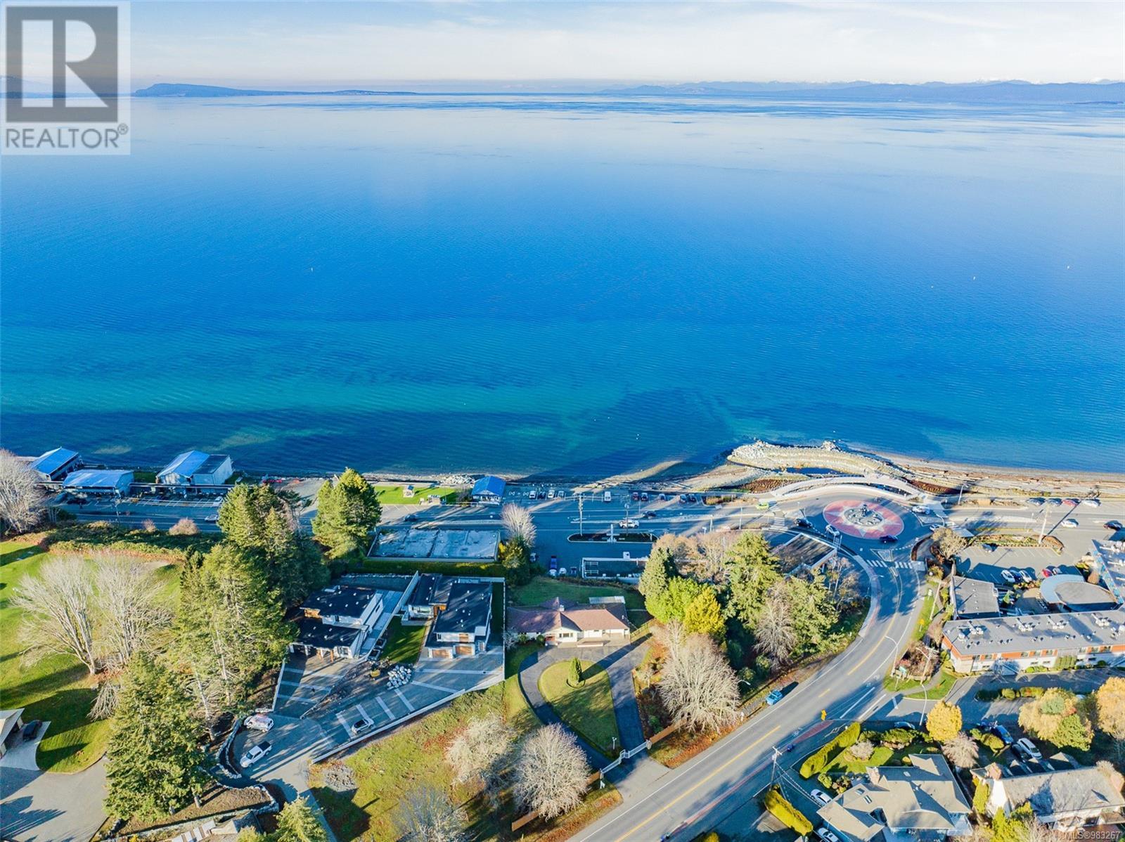 Photo 68 of 441 Memorial Ave, Qualicum Beach BC
