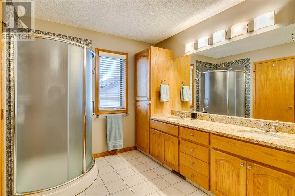 Single Family House for Sale in  Hawkmount Close NW Hawkwood Calgary 