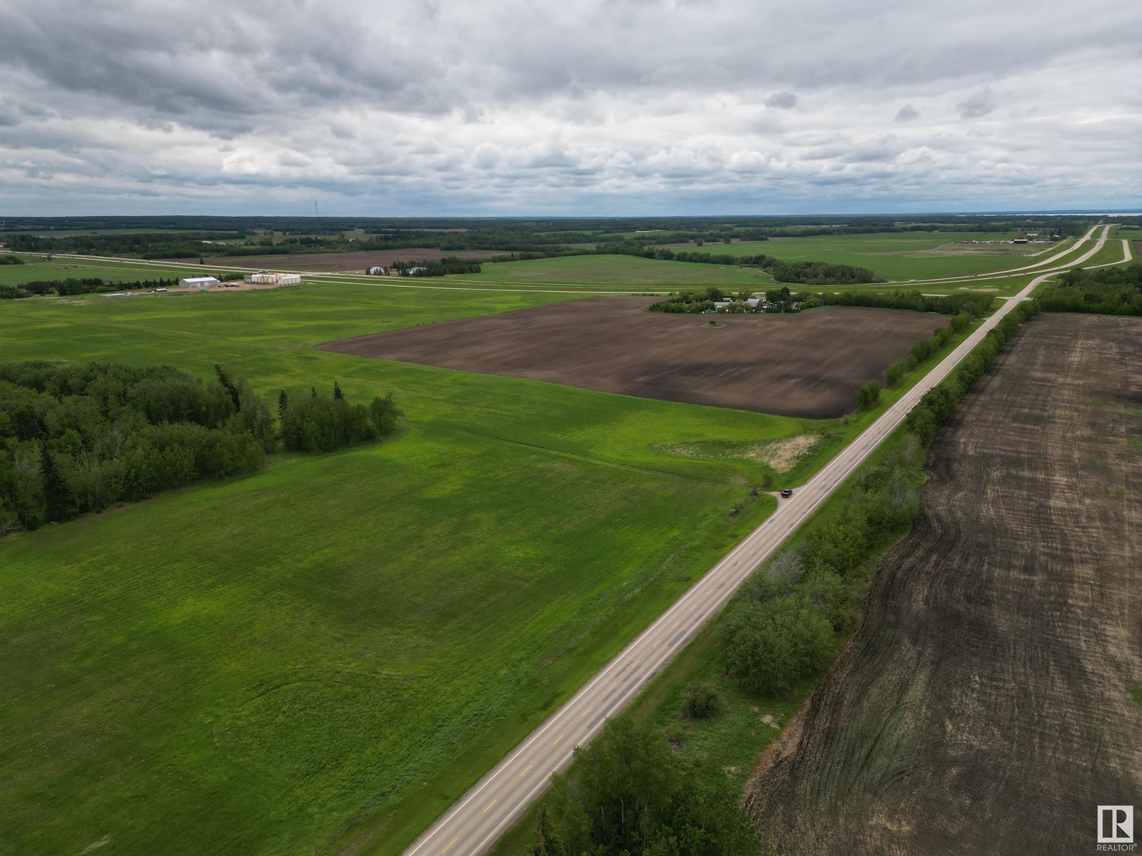 Photo 2 of 54517 Range Road 22 B, Rural Lac Ste Anne County AB