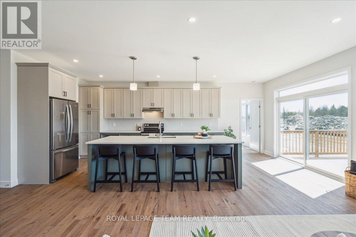 Photo 17 of 1070 Turner Drive, Brockville ON
