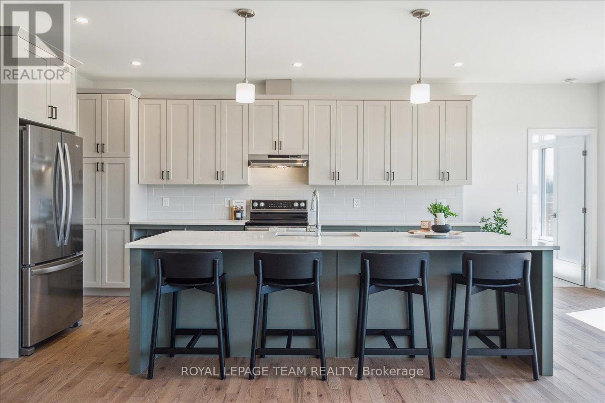 Photo 18 of 1070 Turner Drive, Brockville ON