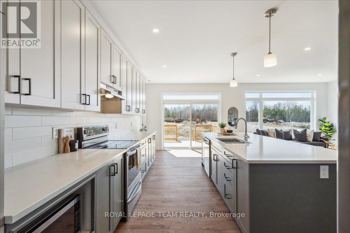 Photo 23 of 1070 Turner Drive, Brockville ON