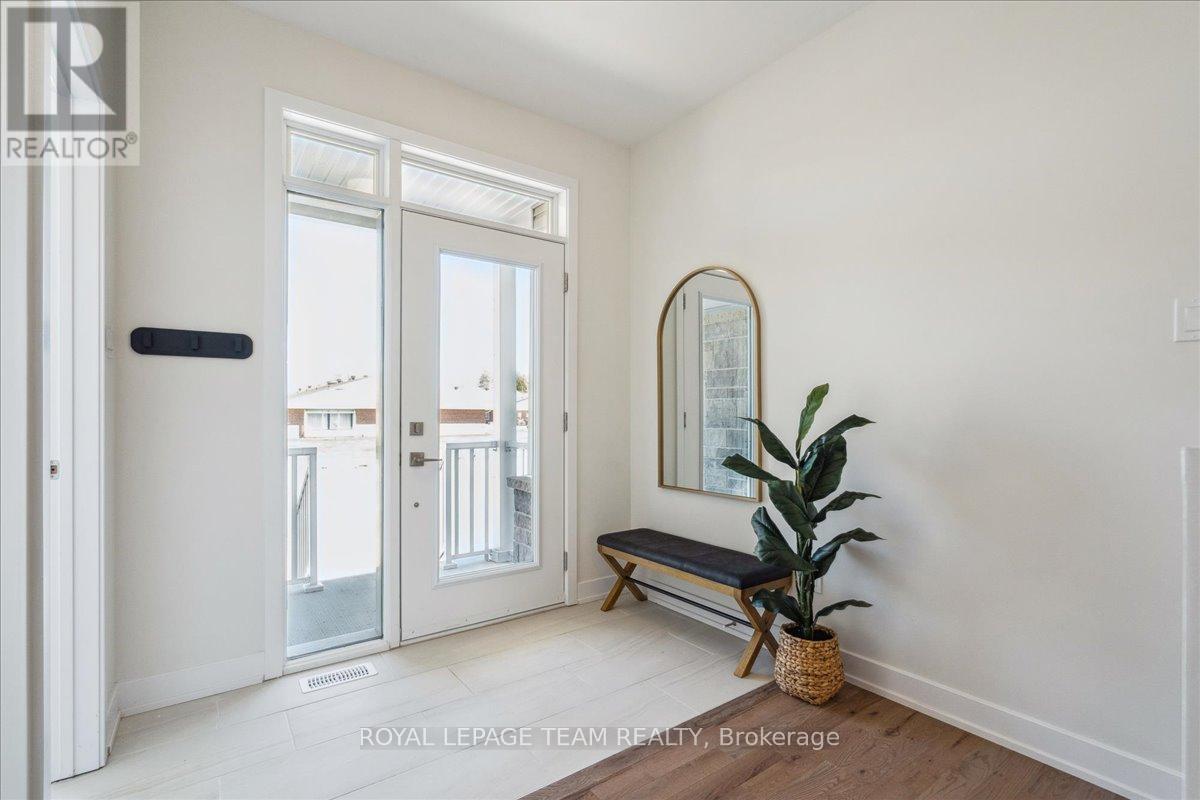 Photo 3 of 1070 Turner Drive, Brockville ON