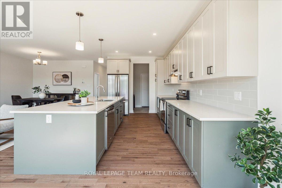 Photo 31 of 1070 Turner Drive, Brockville ON