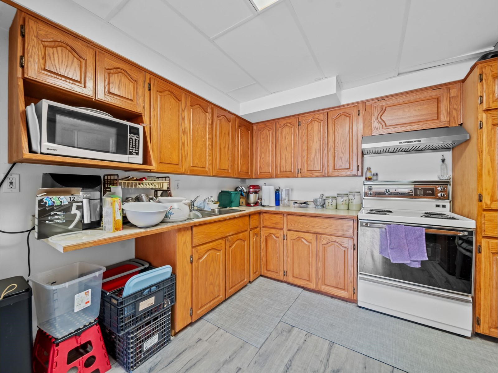 Photo 16 of 7585 156 Street, Surrey BC