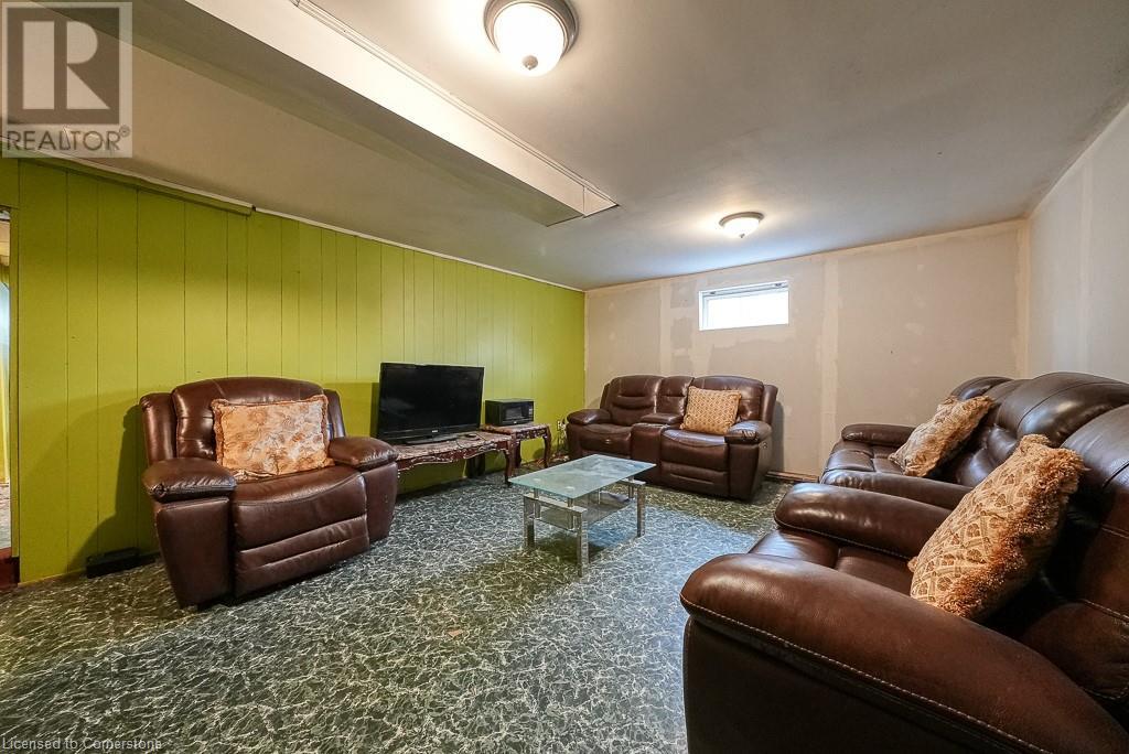 Photo 18 of 171 Owen Street, Simcoe ON