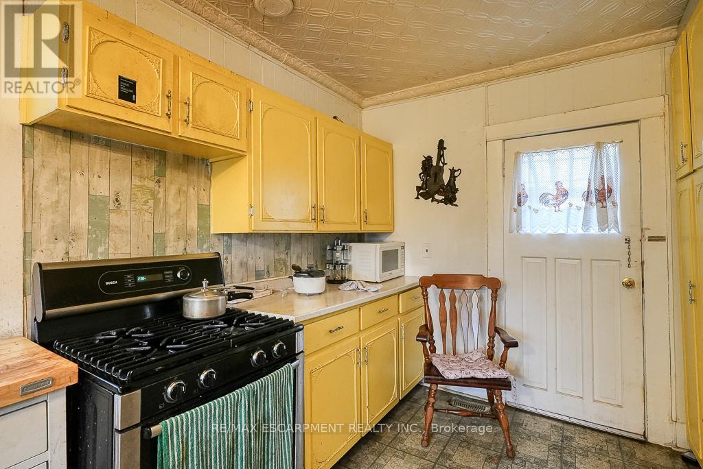Photo 10 of 171 Owen Street, Norfolk ON