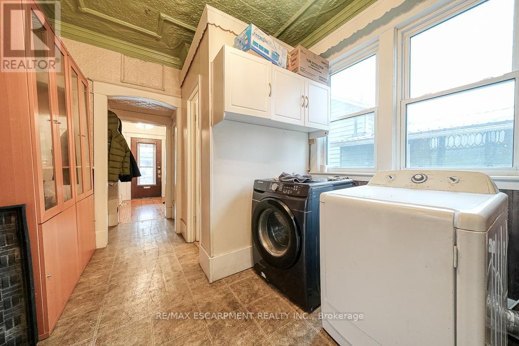 Photo 11 of 171 Owen Street, Norfolk ON