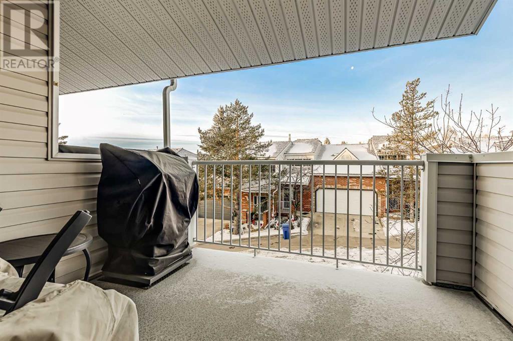 Single Family House 4 Level for Sale in   Silver Springs Road NW Silver Springs Calgary 