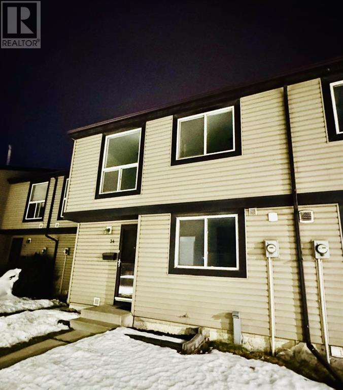 Single Family House for Sale in   Rundleson Road NE Rundle Calgary 