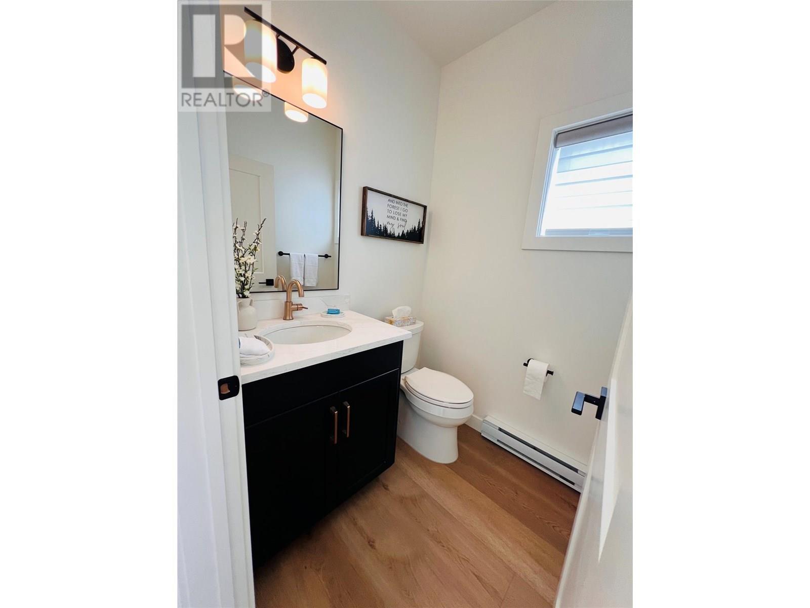 Photo 16 of 510 14th Street Unit 402, Invermere BC