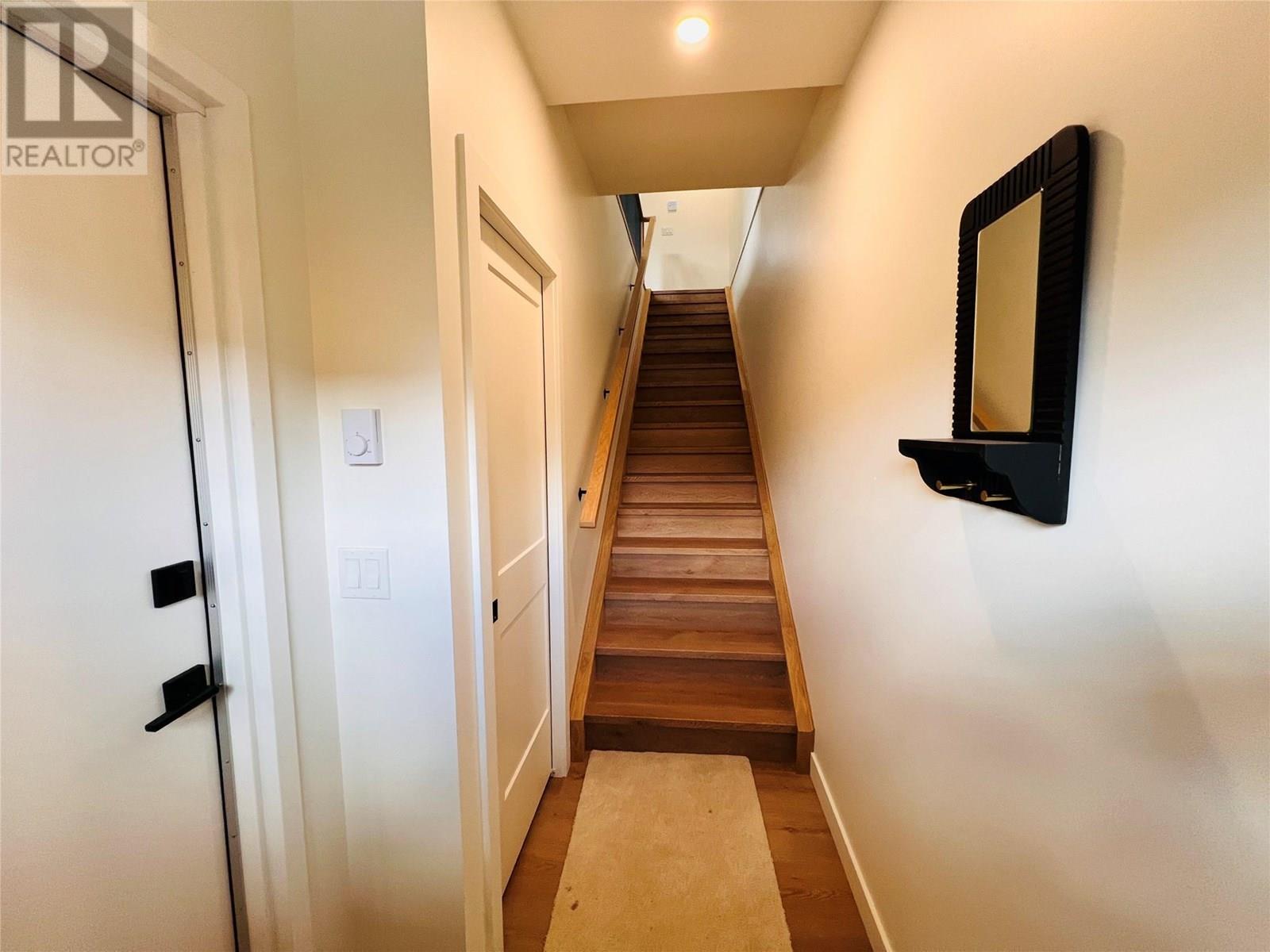 Photo 5 of 510 14th Street Unit 402, Invermere BC