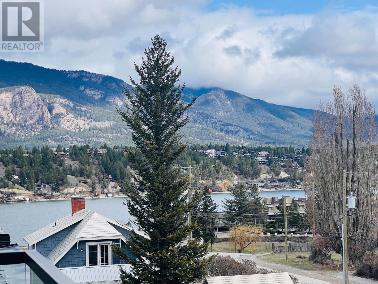 Photo 41 of 510 14th Street Unit 402, Invermere BC