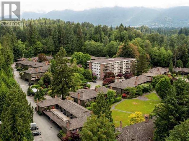 810 235 KEITH ROAD, West Vancouver