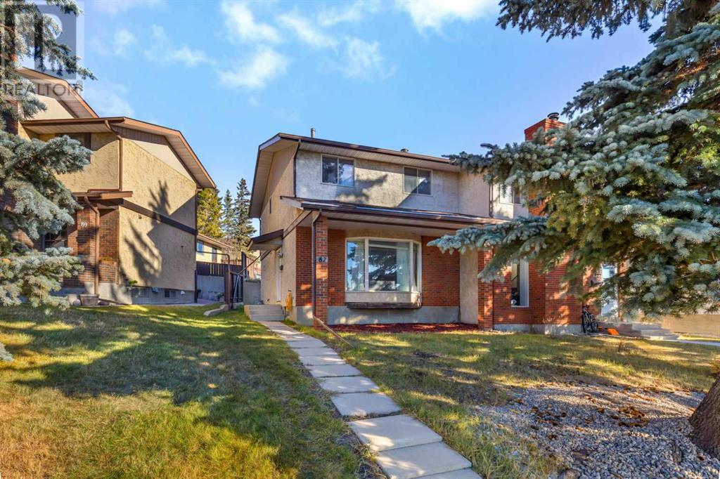 Single Family House for Sale in  Edgehill Drive Edgemont Calgary 