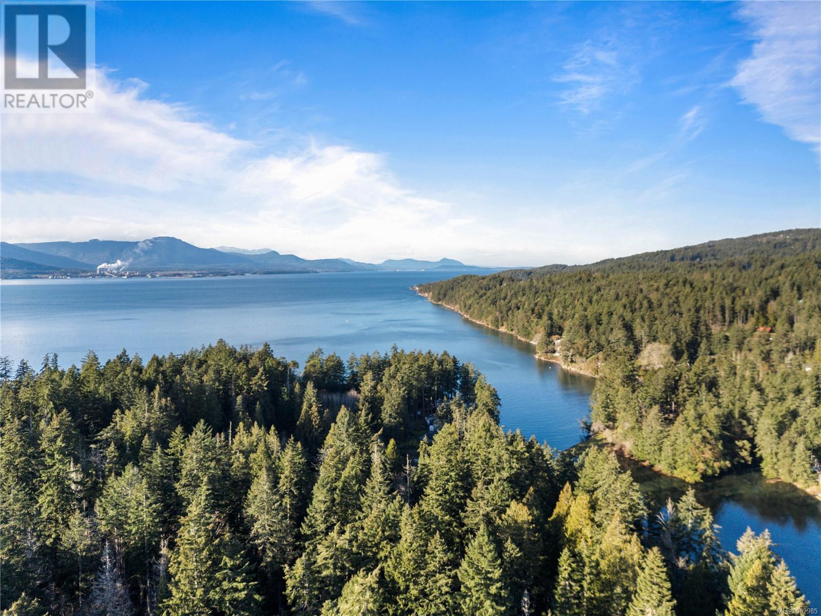 808 Rainbow Rd, Salt Spring