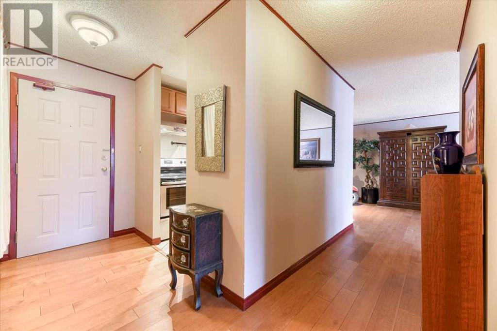 Single Family House High rise for Sale in    Avenue SW Beltline Calgary 