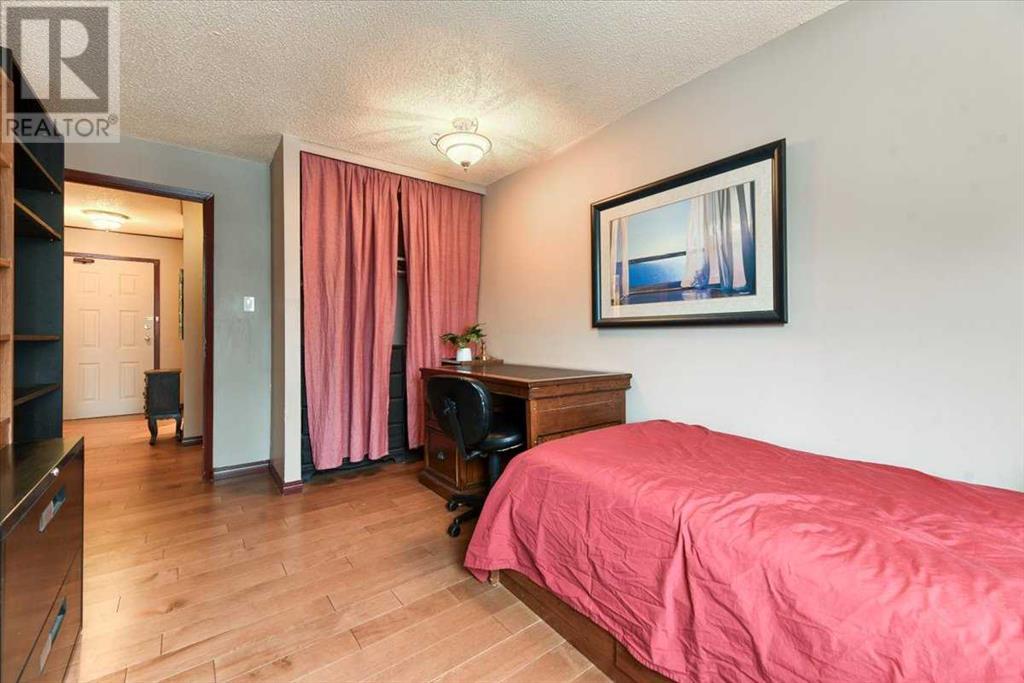 Single Family House High rise for Sale in    Avenue SW Beltline Calgary 